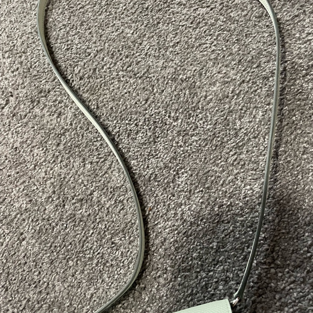 Cannot be bundled  - Vert Fizz Hermes wallet in a string. - Picture 11 of 16